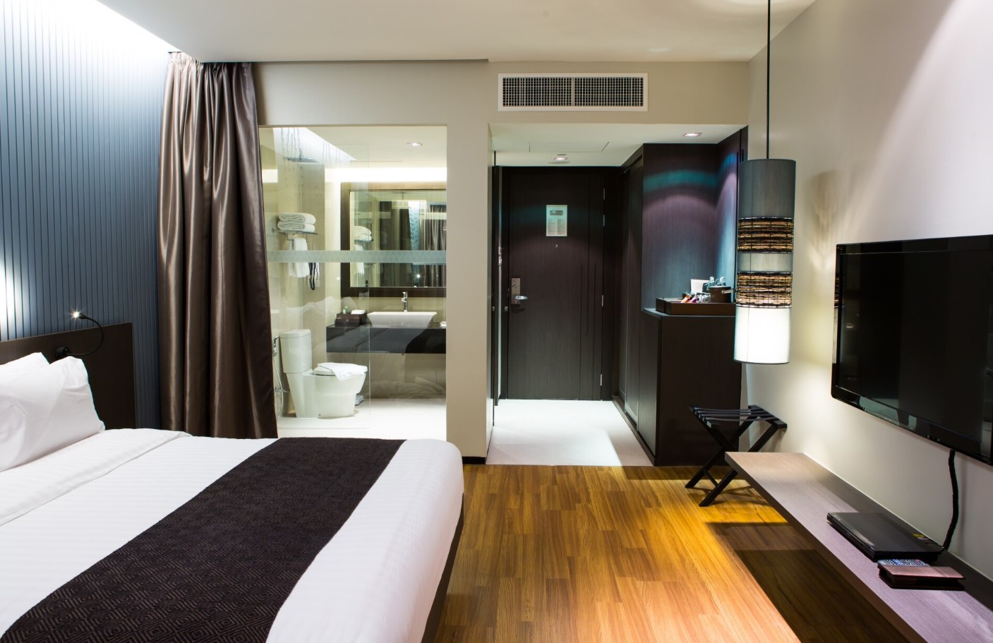 business-class-room